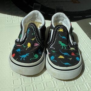 Vans Kids Slip-On Sneakers with Multicolor Dinosaur Print - Black